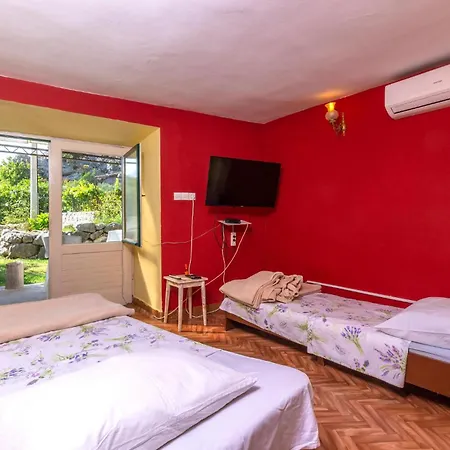 Lovely In With Kitchen Omiš